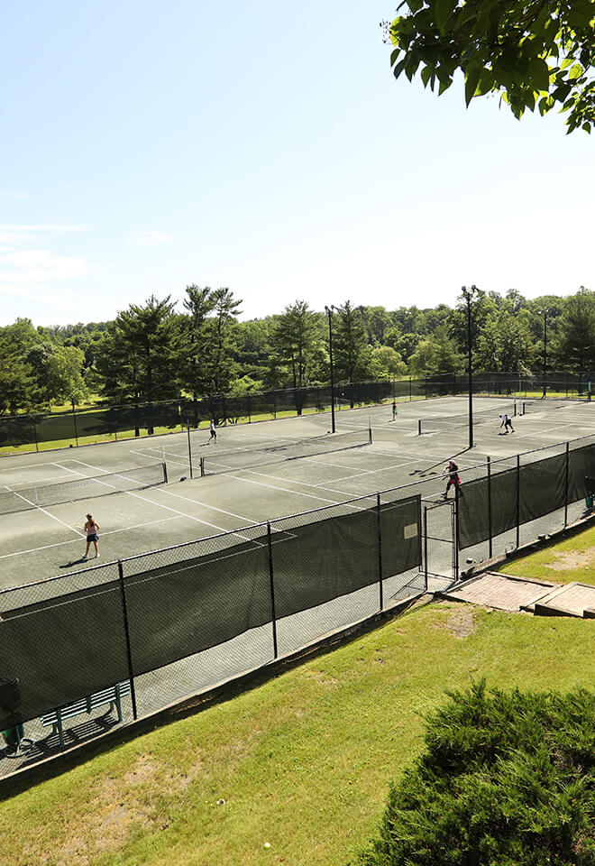 outdoor tennis courts